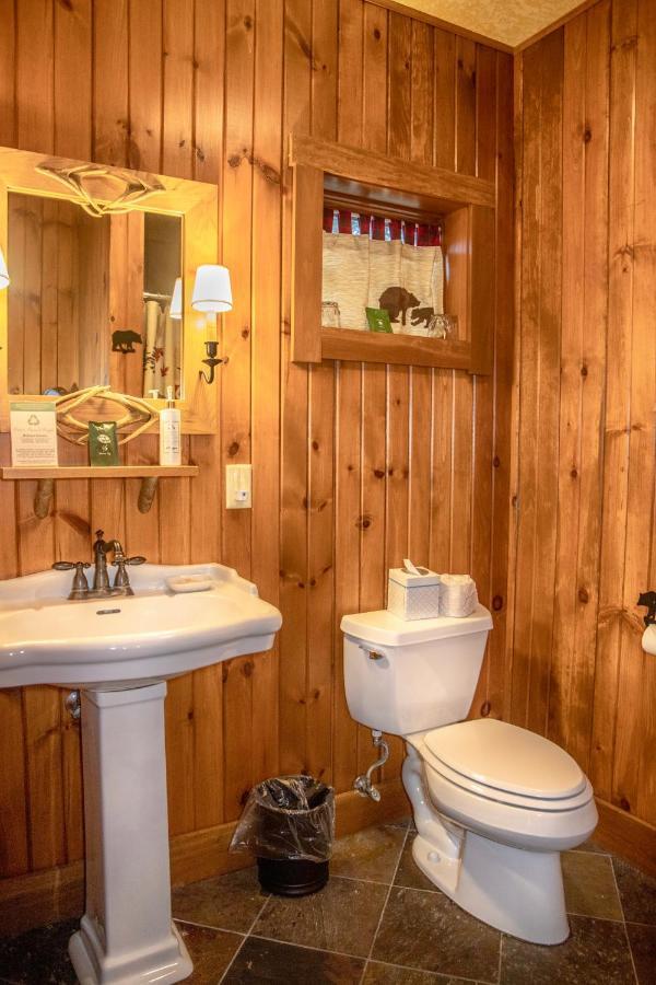 Finger Lakes Lodging Skaneateles Ngoại thất bức ảnh